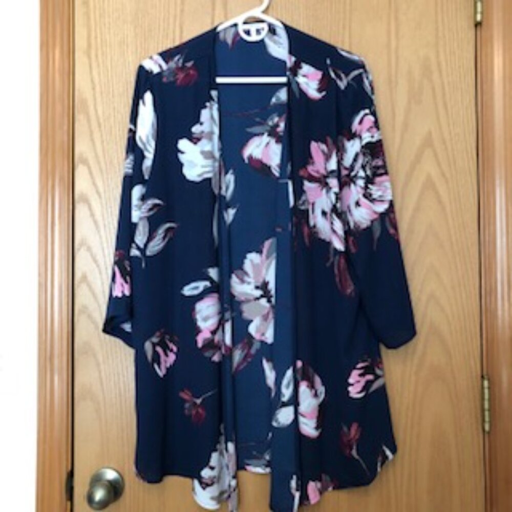 Maurices Floral Open-Front Kimono in Navy